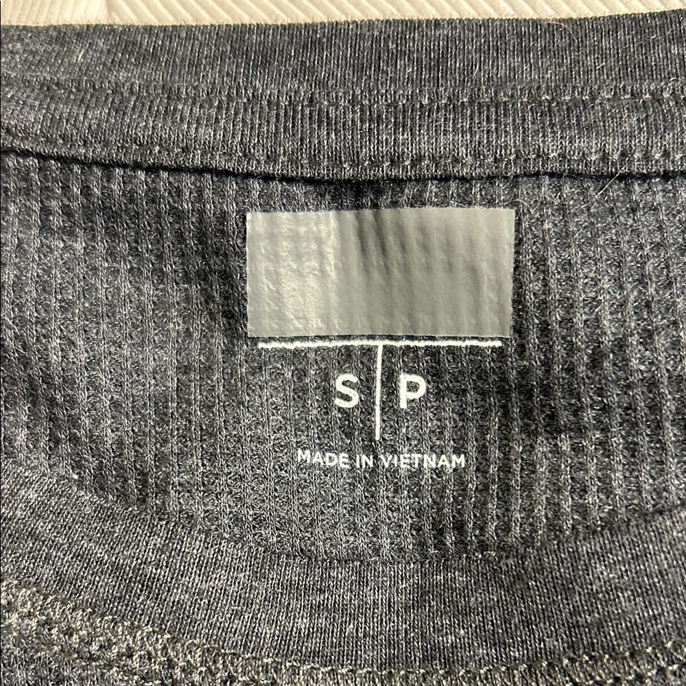 Set of White and Black Long Sleeve Shirts - Picture 6 of 8